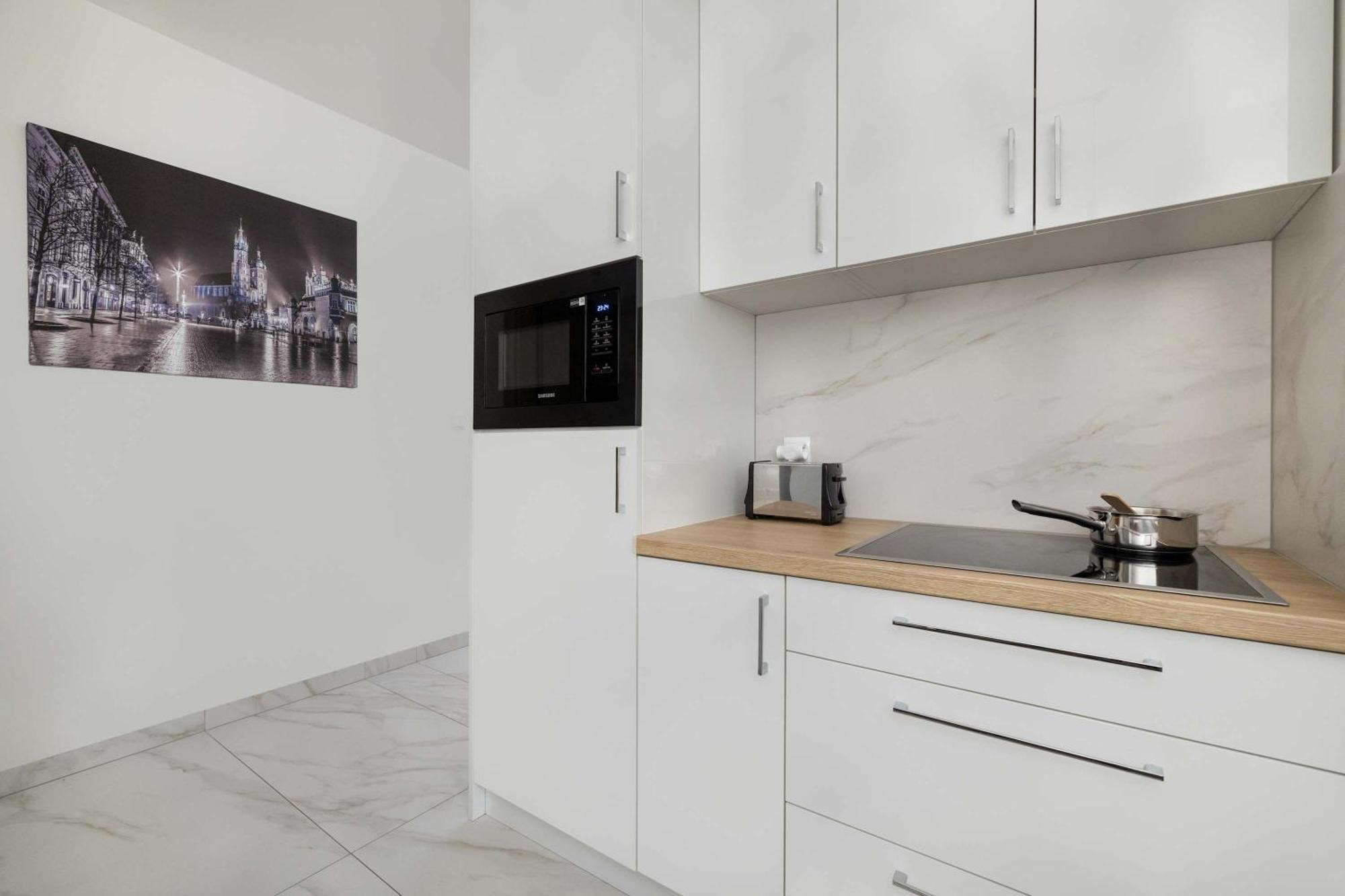 Cozy Apartments Laszkiewicza With Parking By Noclegi Renters 크라쿠프 외부 사진