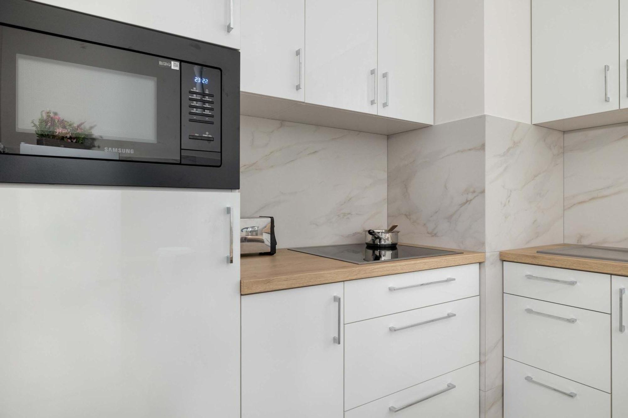 Cozy Apartments Laszkiewicza With Parking By Noclegi Renters 크라쿠프 외부 사진