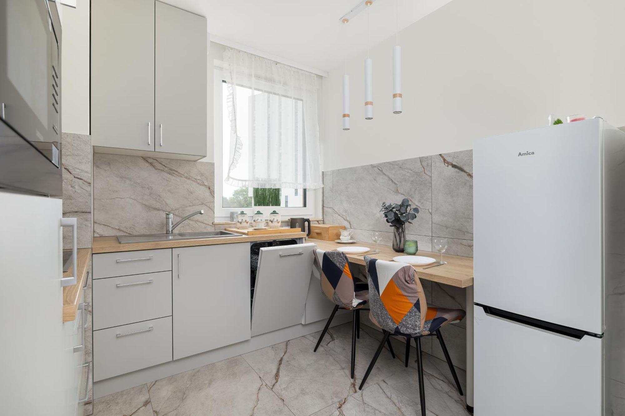 Cozy Apartments Laszkiewicza With Parking By Noclegi Renters 크라쿠프 외부 사진