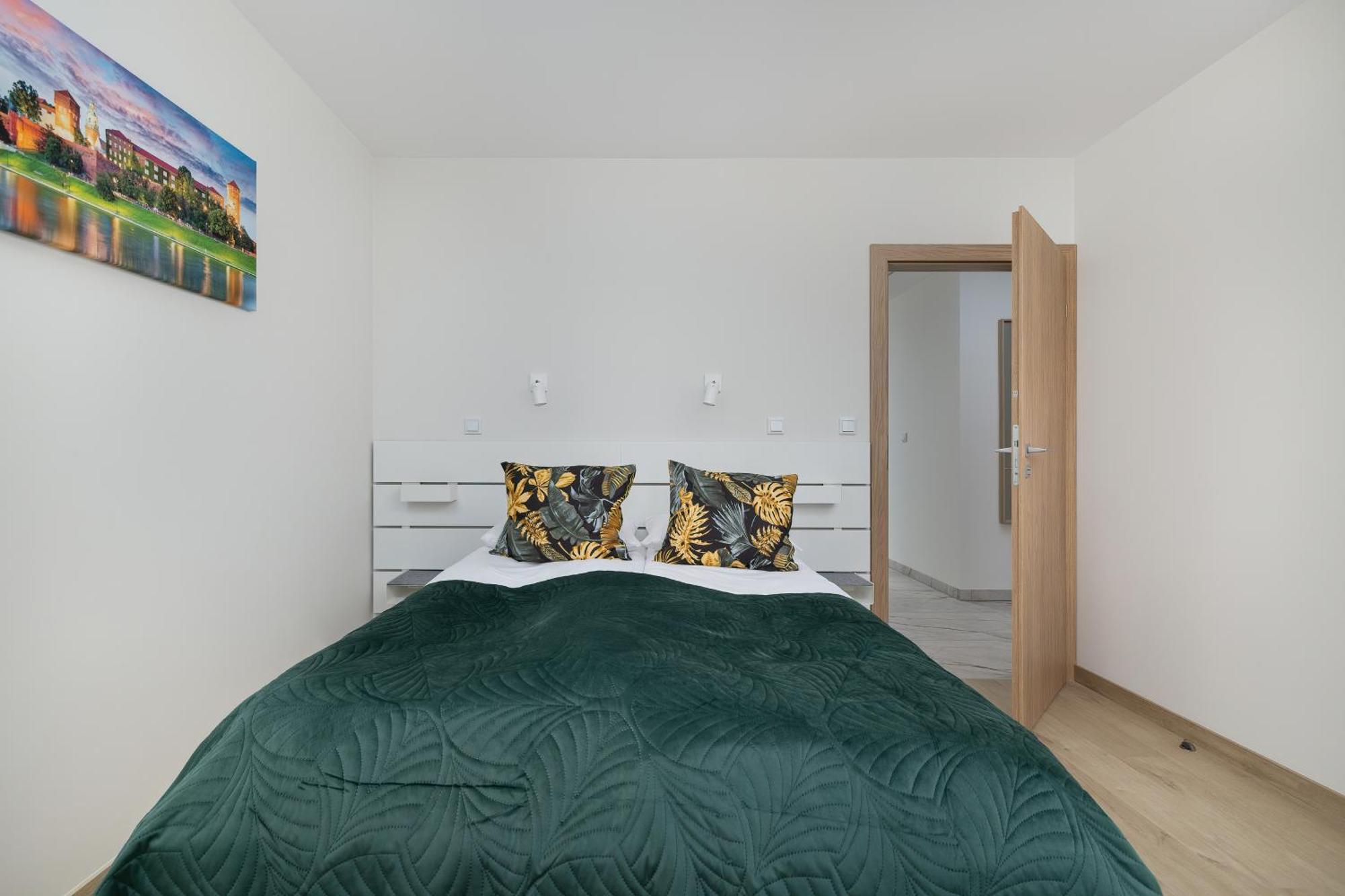 Cozy Apartments Laszkiewicza With Parking By Noclegi Renters 크라쿠프 외부 사진