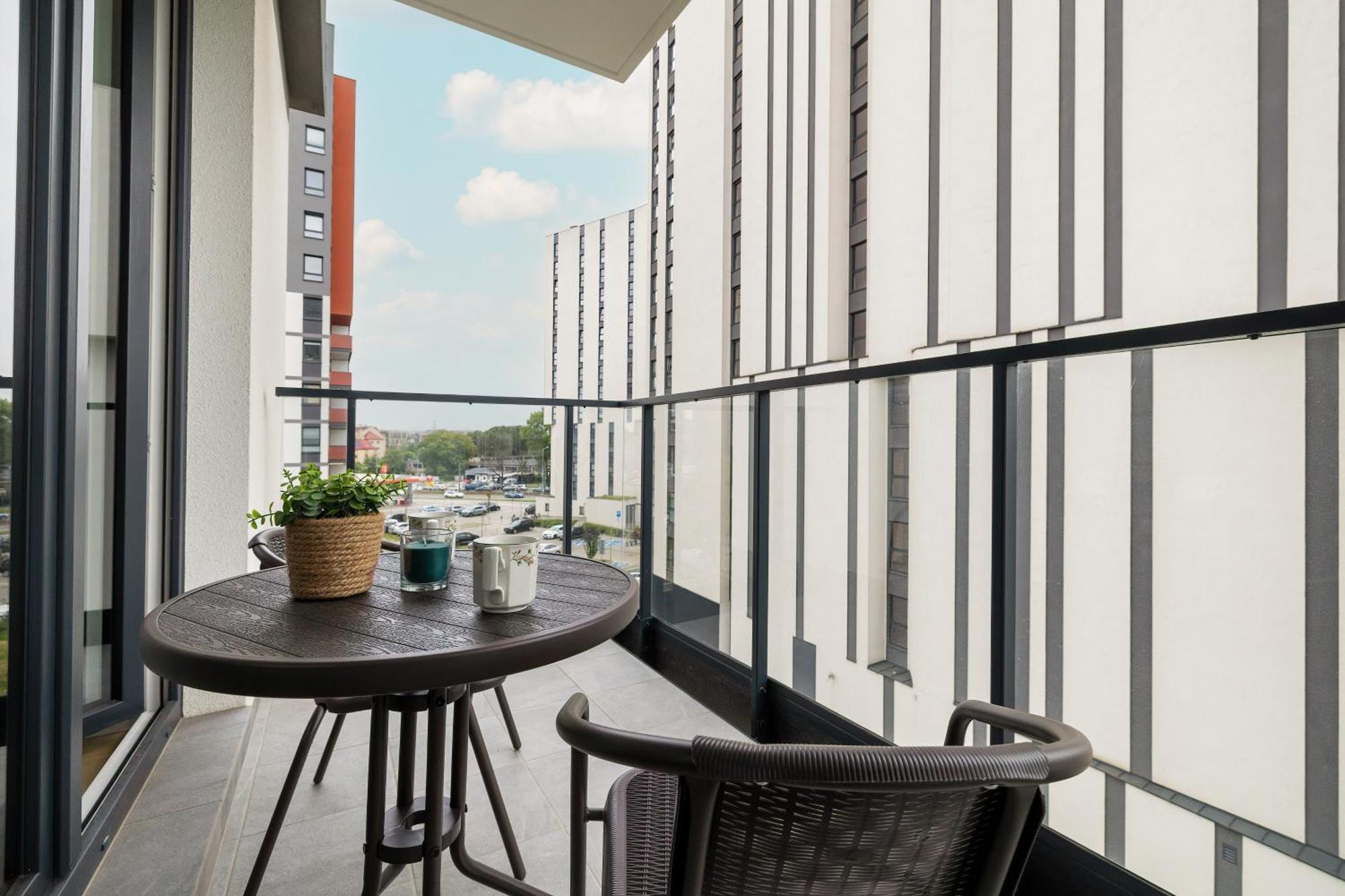 Cozy Apartments Laszkiewicza With Parking By Noclegi Renters 크라쿠프 외부 사진