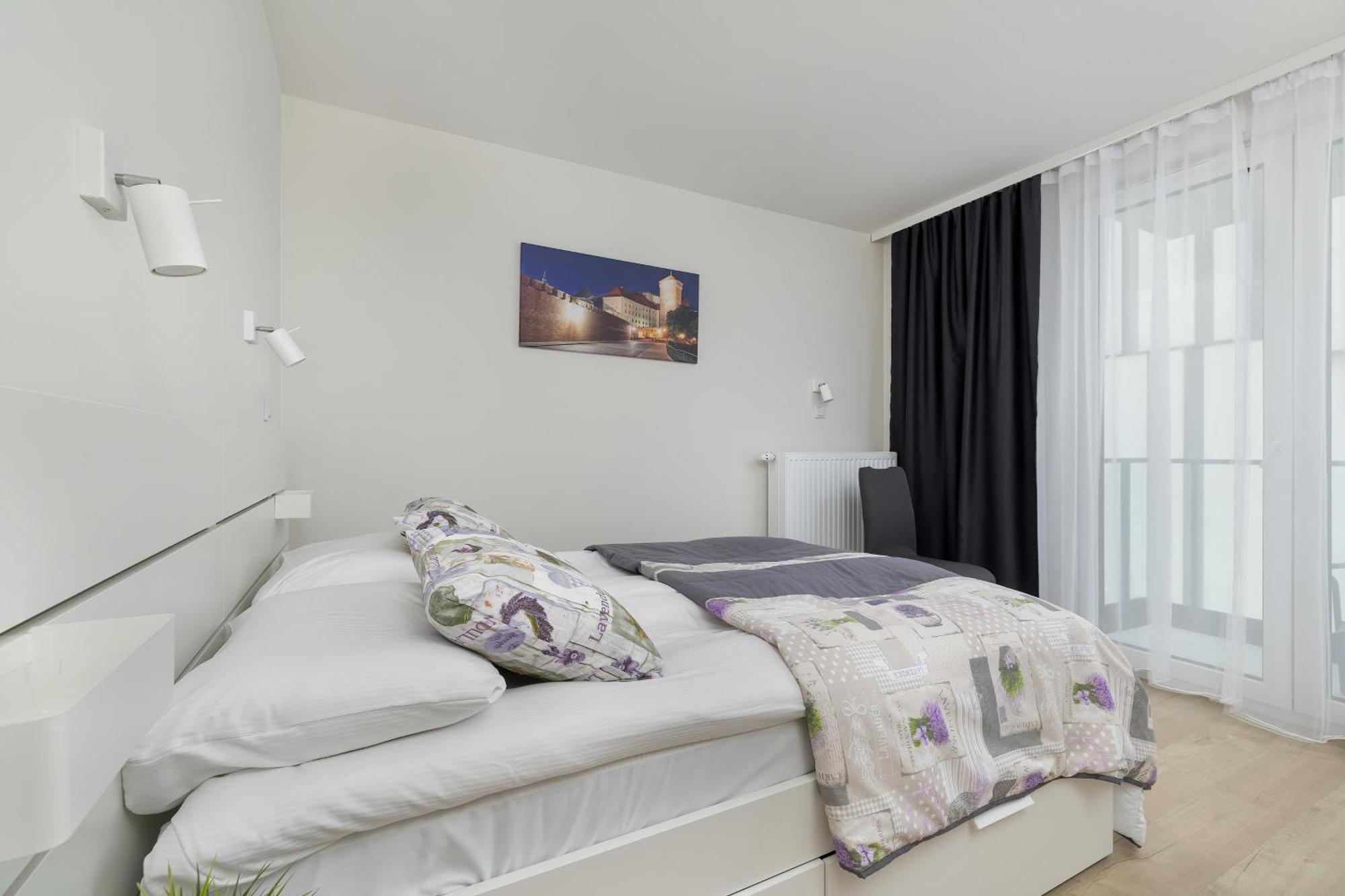 Cozy Apartments Laszkiewicza With Parking By Noclegi Renters 크라쿠프 외부 사진